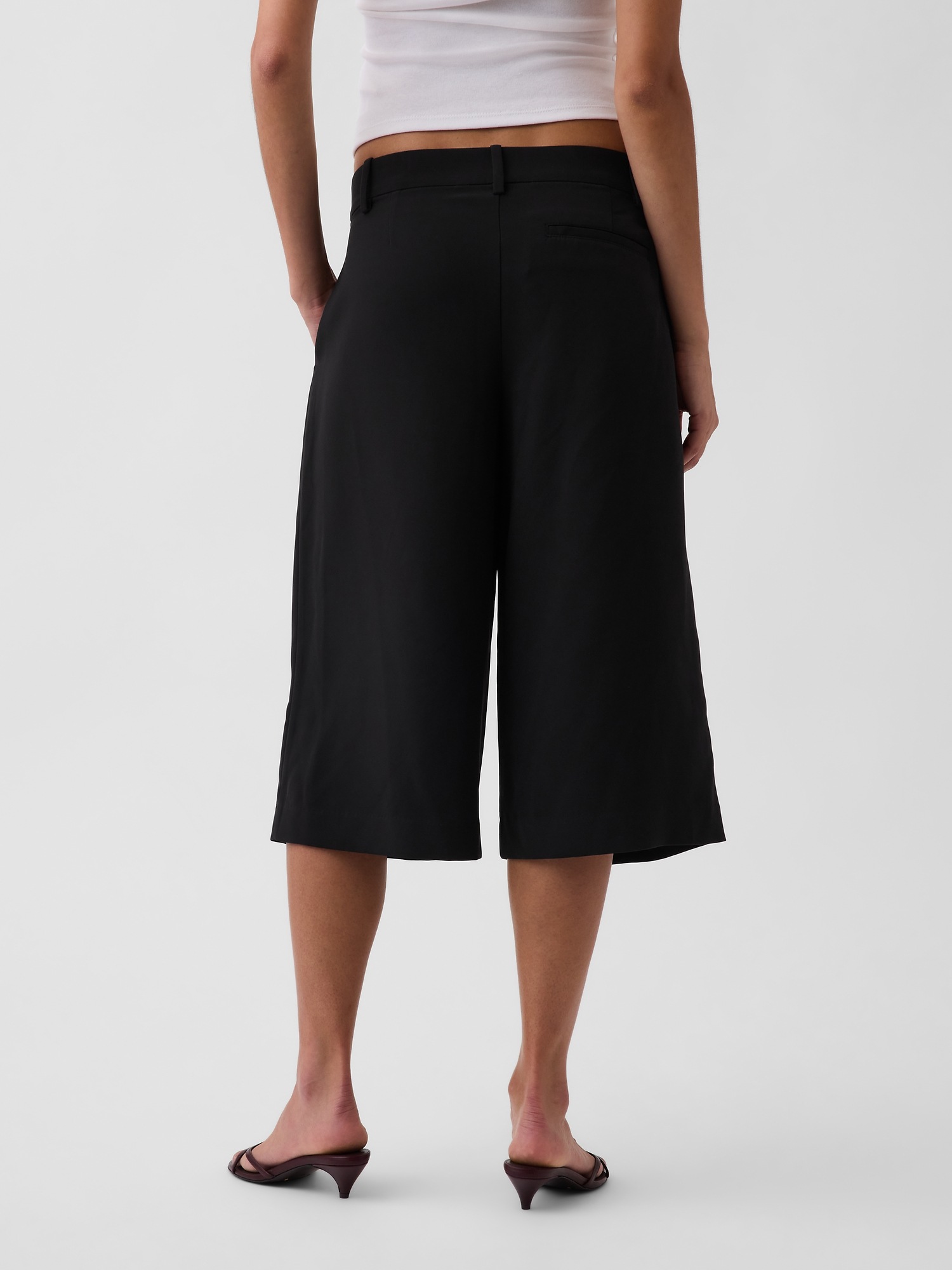 Женские брюки Gap Low Rise Trouser Culotte, цвет: Чёрный — фото 4