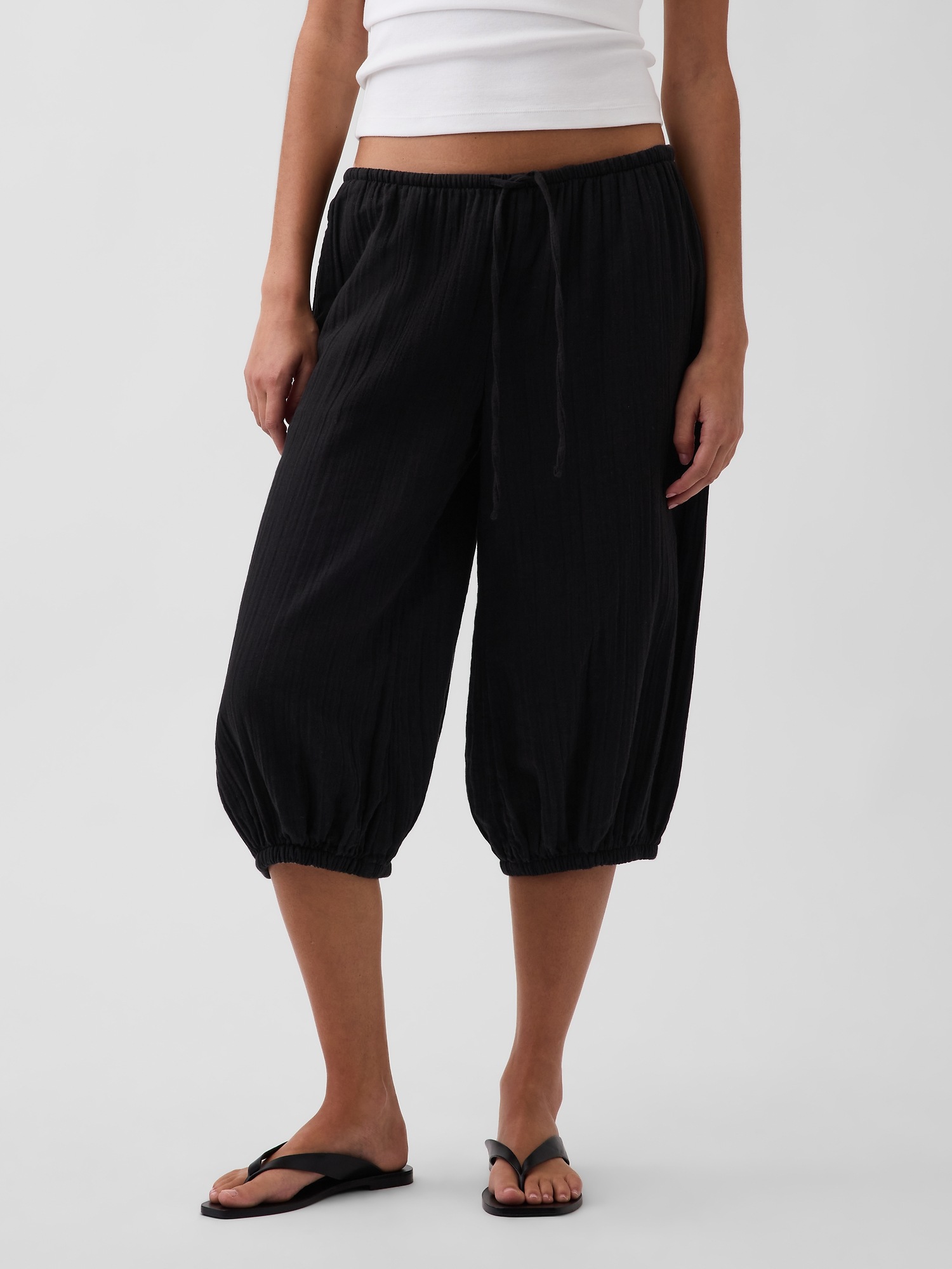 Женские брюки Gap Cotton Gauze Easy Culotte, цвет: Чёрный — фото 2