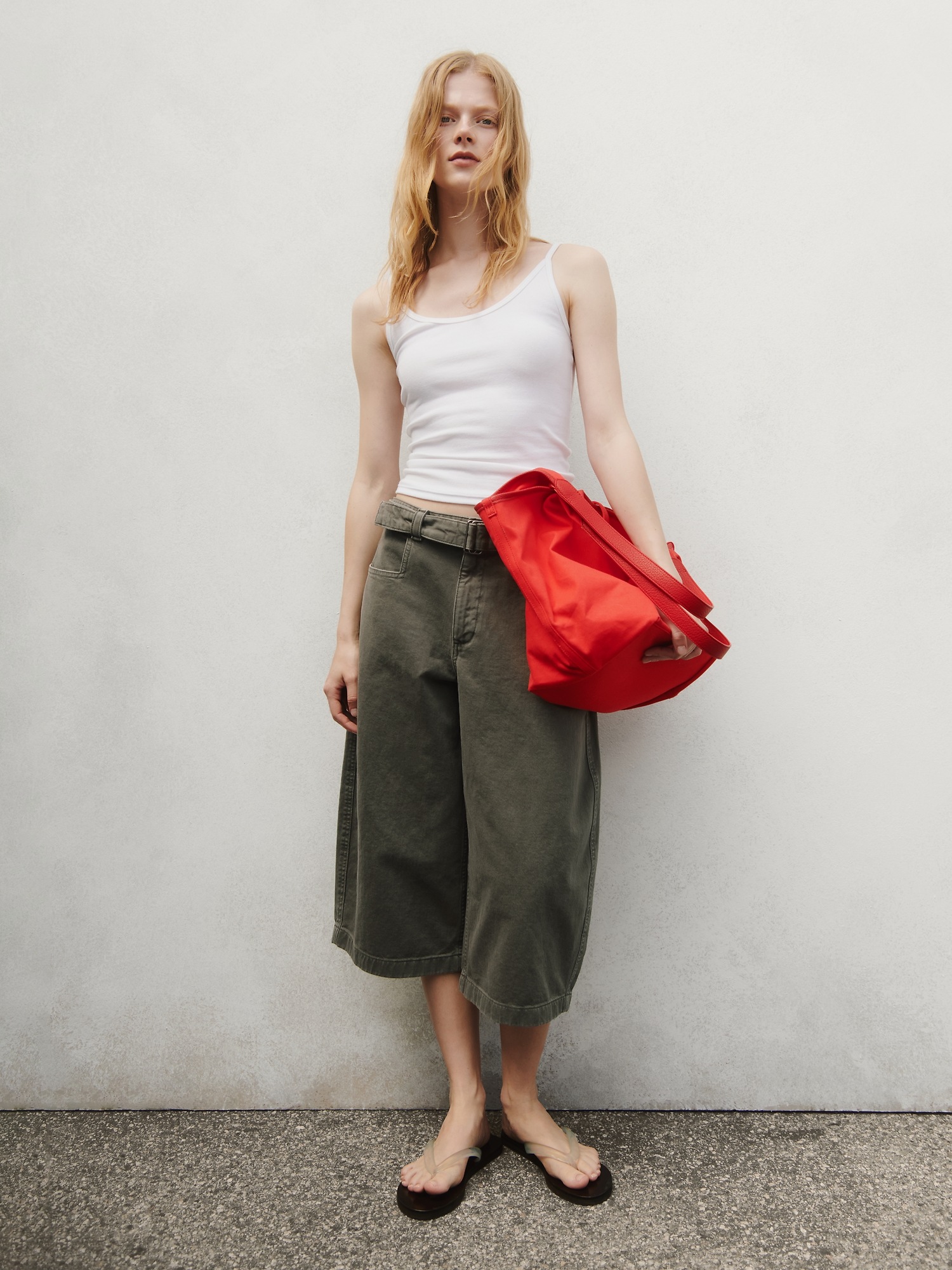 Женские брюки Gap Mid Rise Belted Culotte Barrel Pants — фото 6
