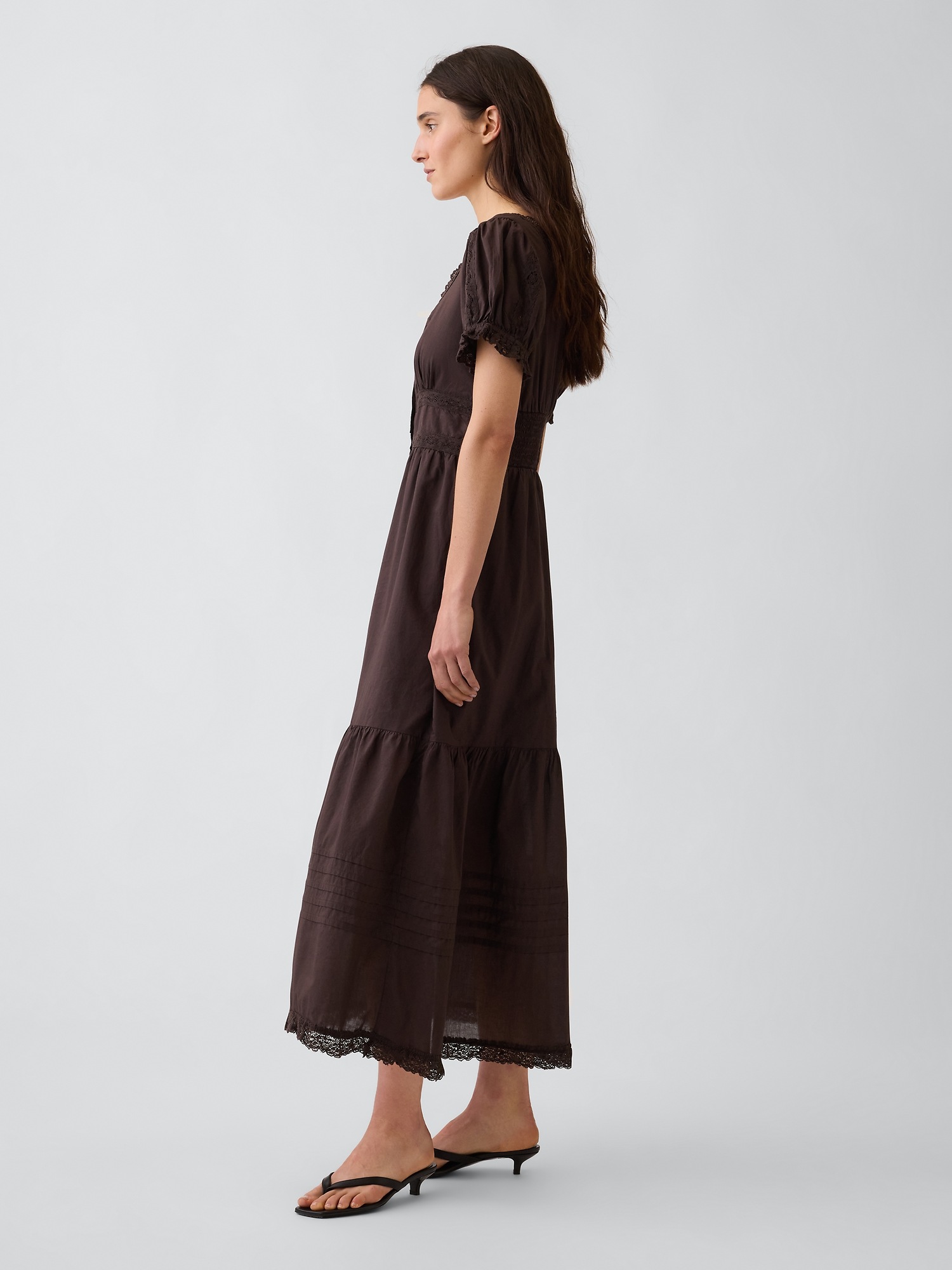 Женские платья Gap Scoop-Neck Lace-Trim Tiered Maxi Dress — фото 3