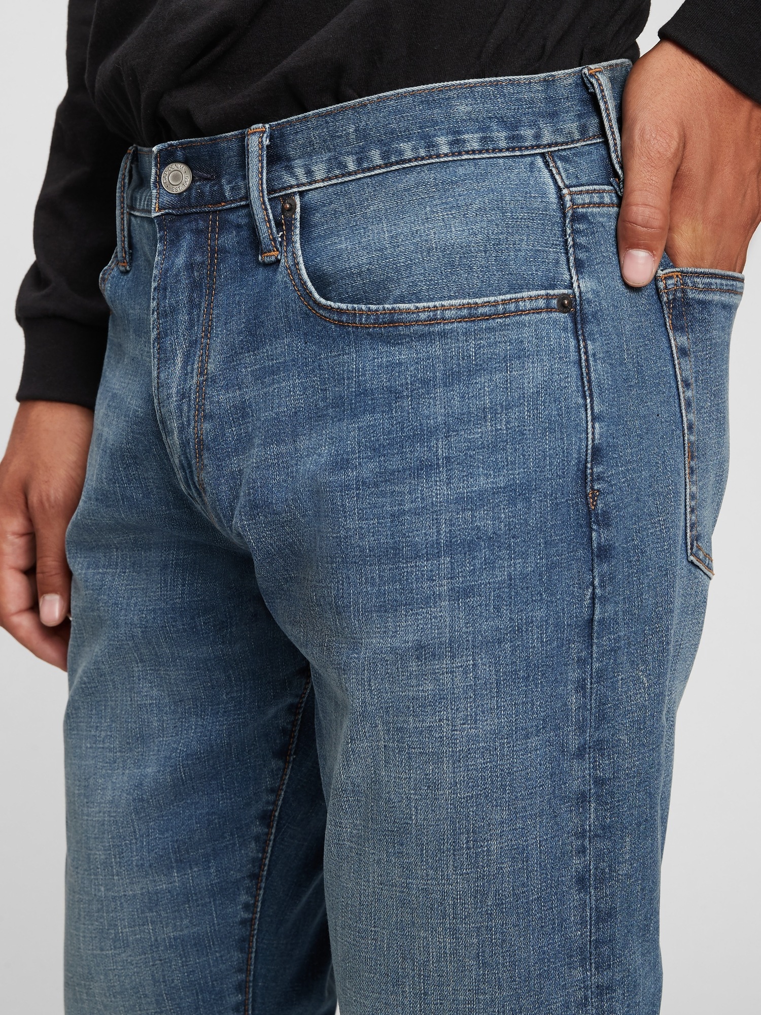 Мужские джинсы Gap Athletic Taper Jeans — фото 4