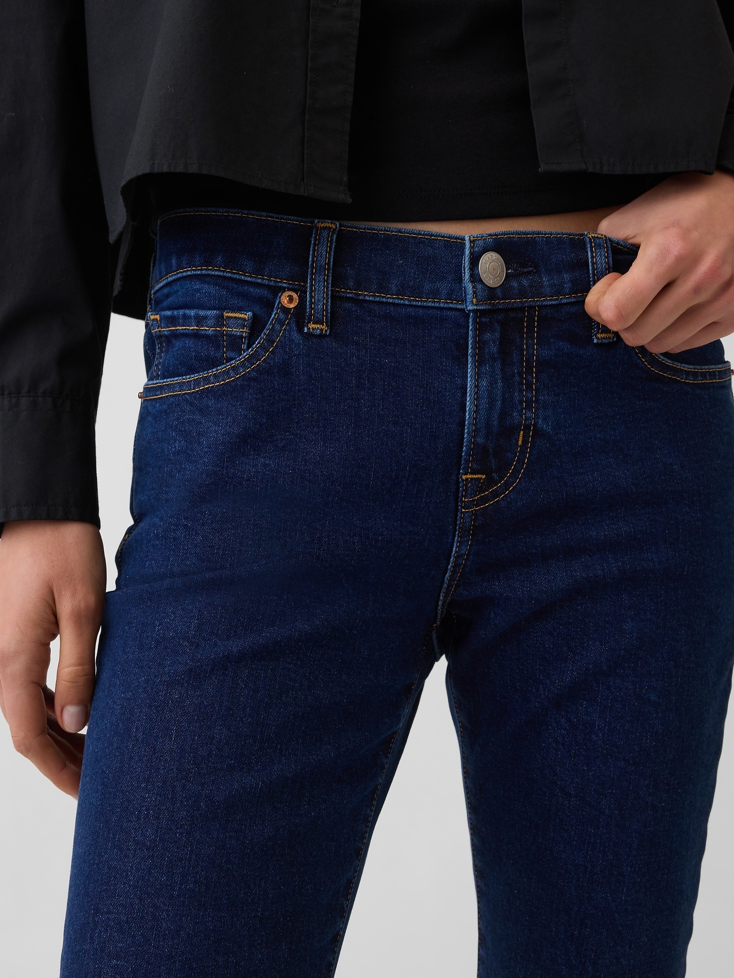 Low Rise Capri Jeans