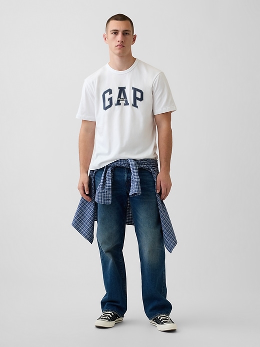 Image number 2 showing, Gap Arch Logo T-Shirt