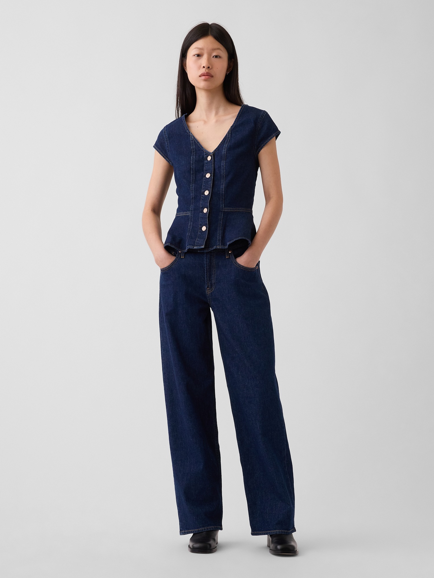 Женский топ Gap Denim Fitted Peplum Top, цвет: Тёмная варка — фото 2