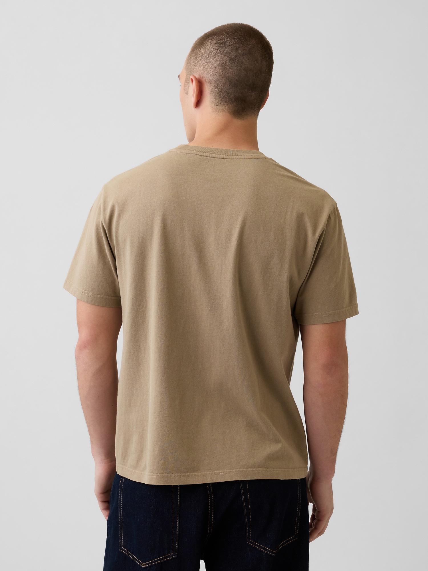 Мужские футболки Gap Snoopy Logo Relaxed Graphic T-Shirt — фото 3