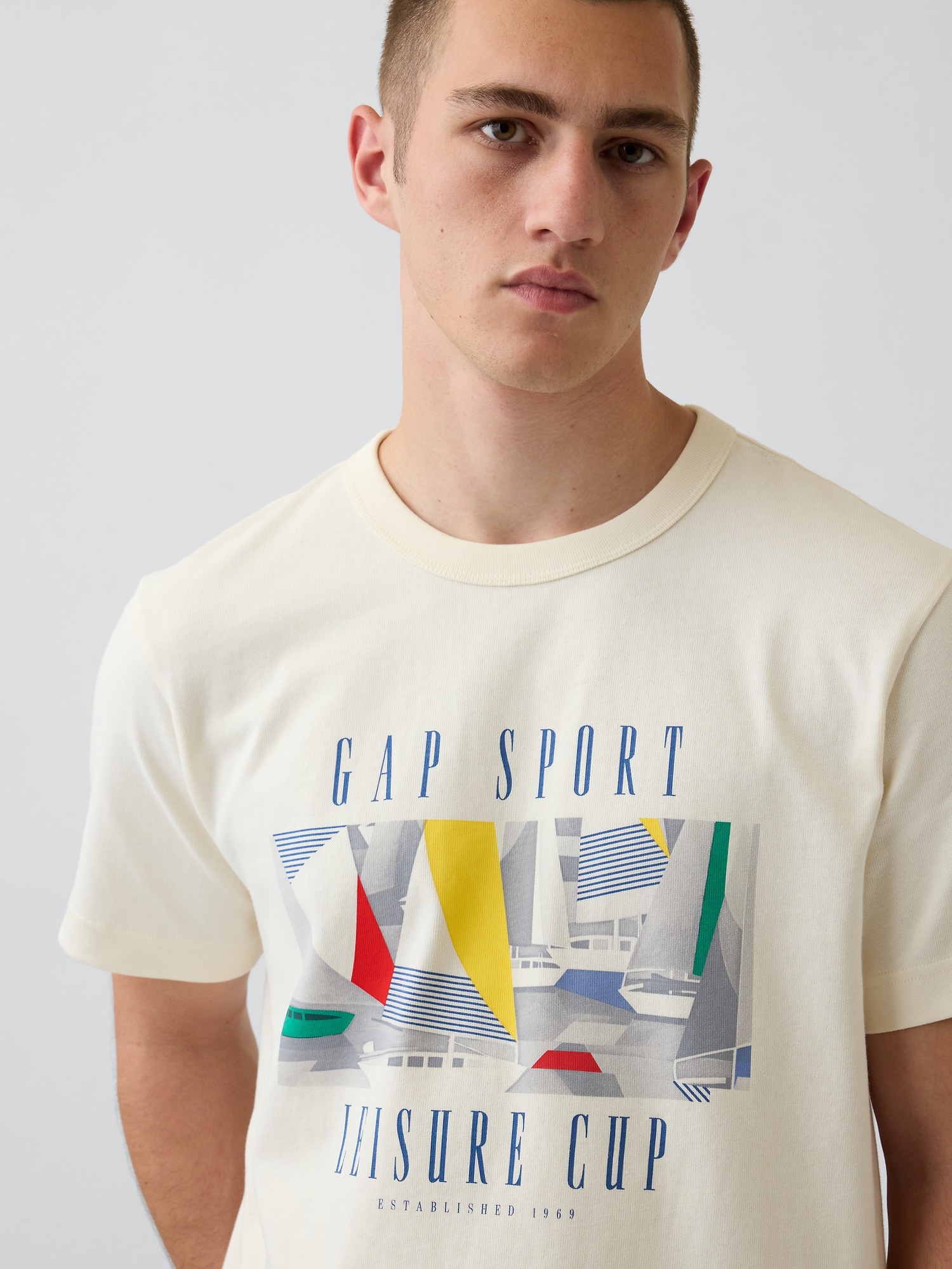 Мужские футболки Gap Sport Heavyweight Graphic T-Shirt — фото 3