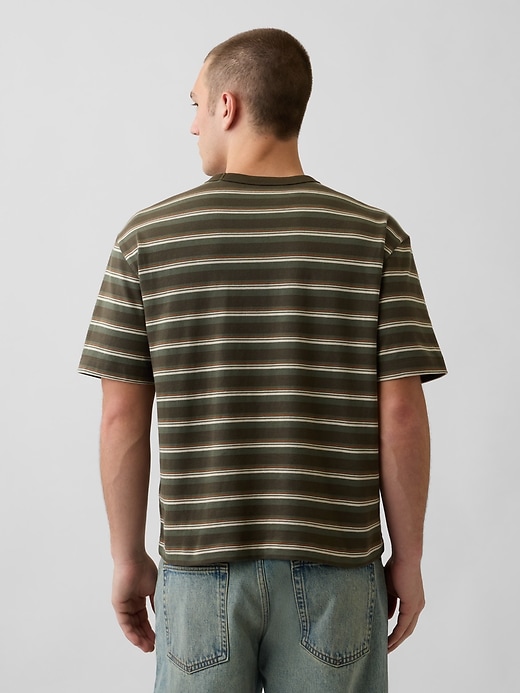 Image number 3 showing, Adult Heavyweight Crop T-Shirt