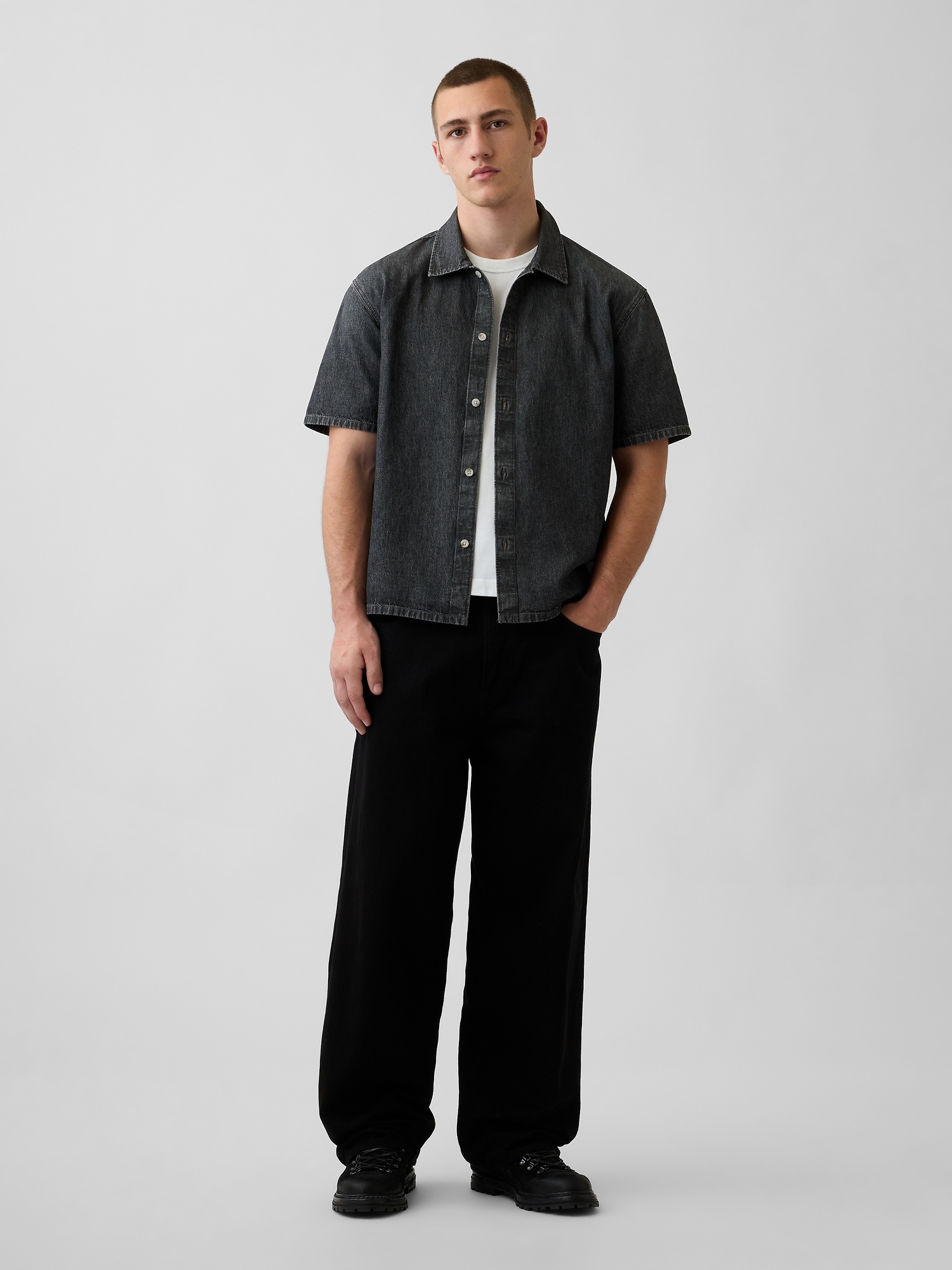 Мужская рубашка Gap Denim Relaxed, цвет: Чёрный — фото 2