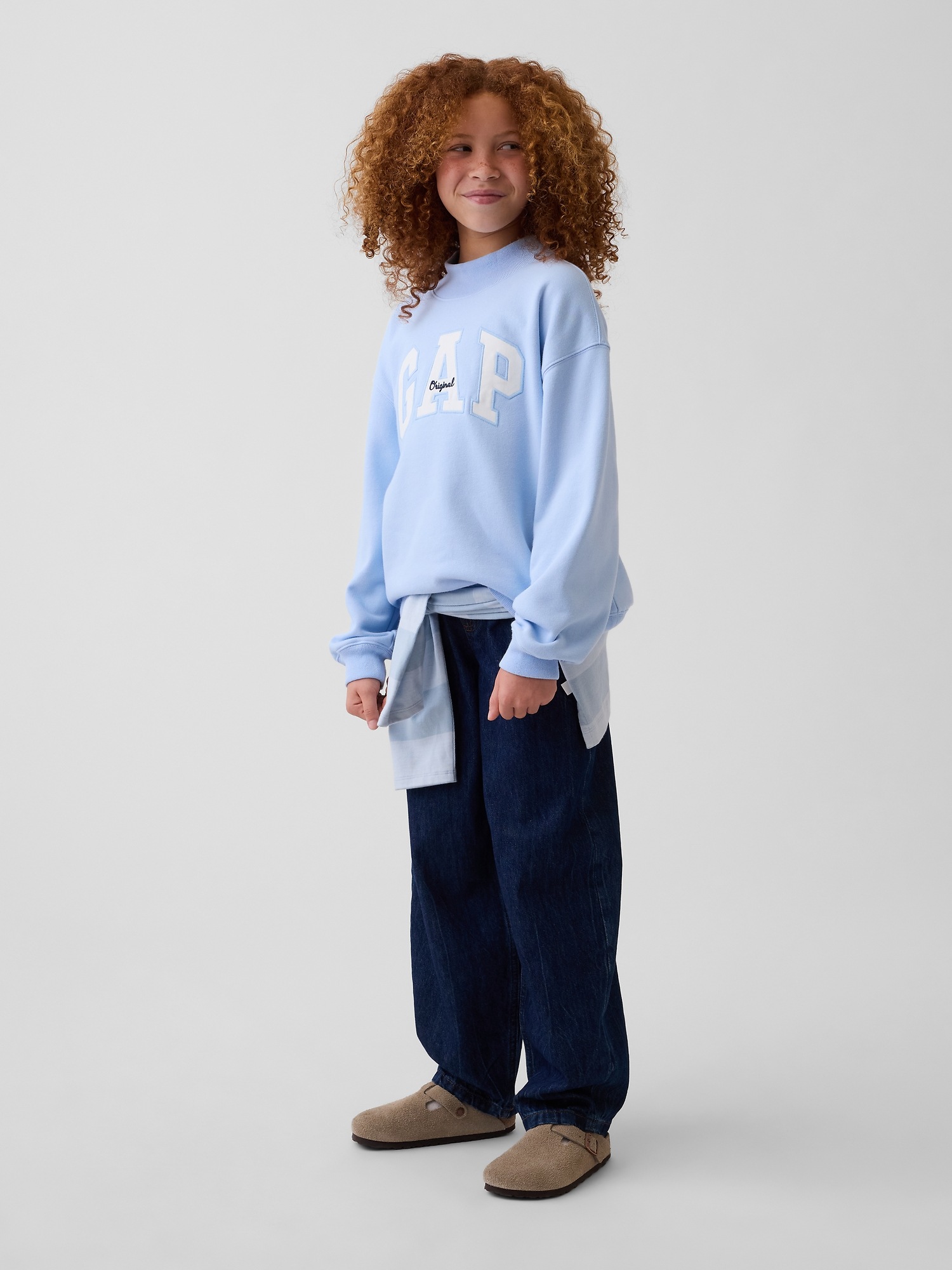 Детский свитшот Gap VintageSoft Oversized Mockneck Logo, цвет: Синий — фото 4