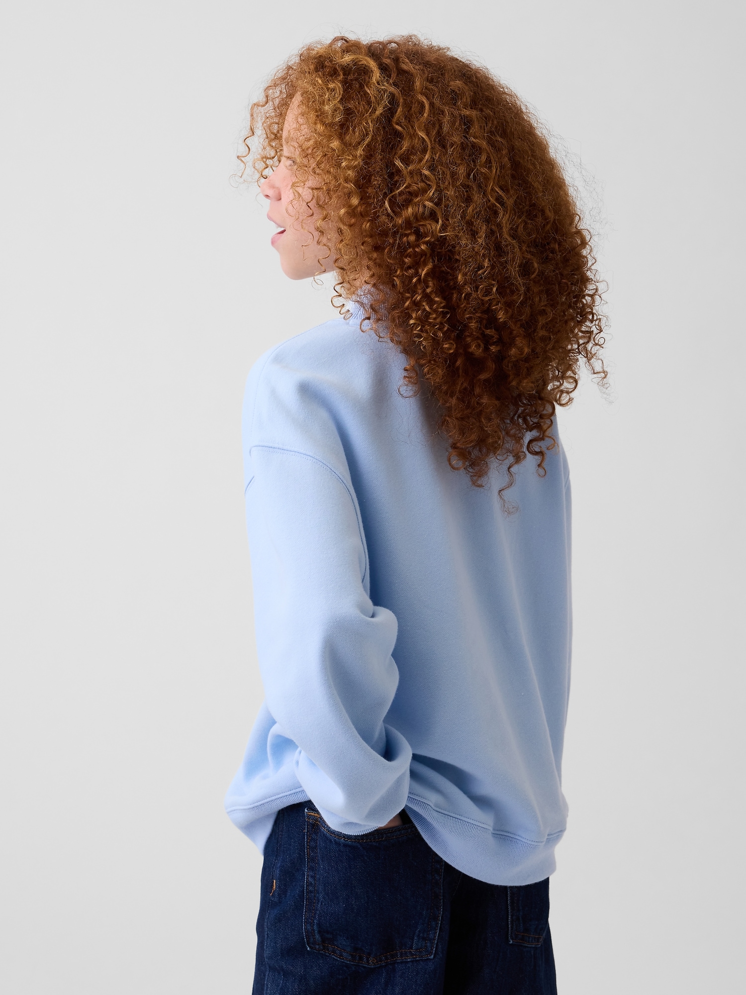 Детский свитшот Gap VintageSoft Oversized Mockneck Logo, цвет: Синий — фото 3