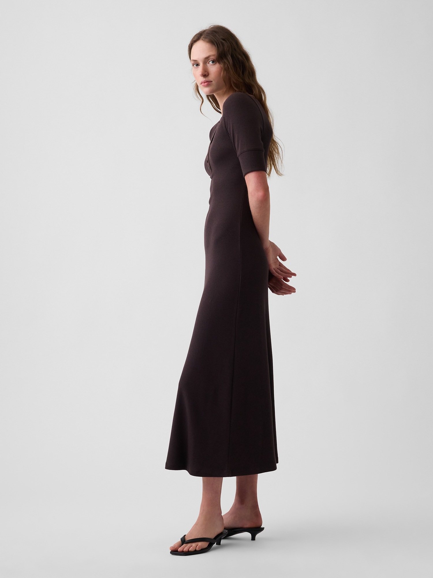 Женские платья Gap Modern Rib Henley Maxi Dress — фото 2