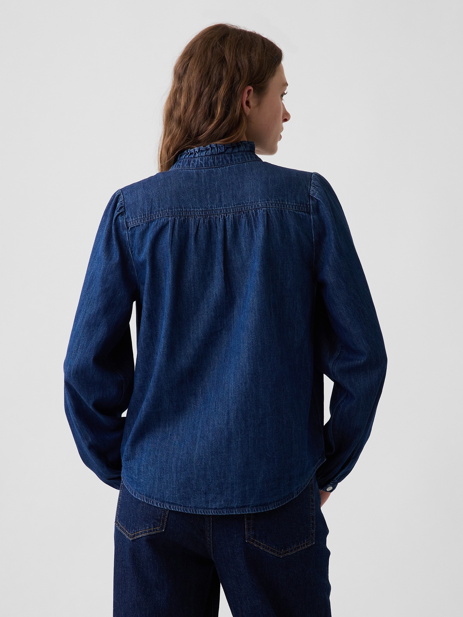 Женская рубашка Gap Denim Tie-Neck Popover, цвет: Тёмная варка — фото 3
