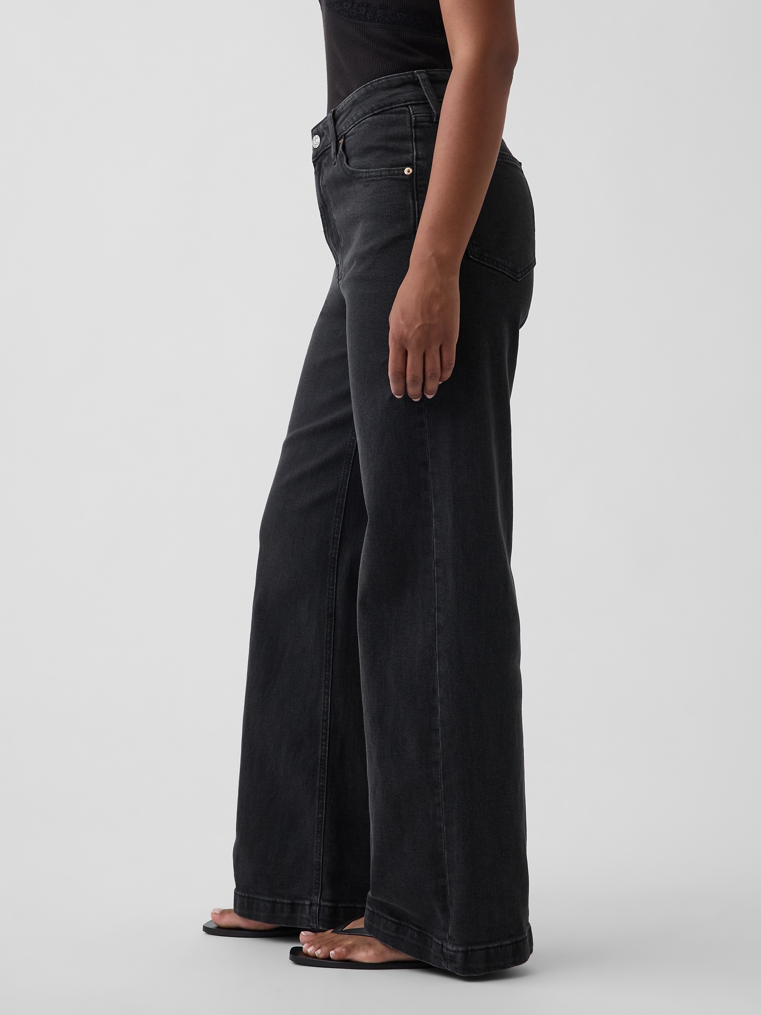 Женские джинсы Gap Curvy High Rise Stride Wide-Leg Jeans — фото 3
