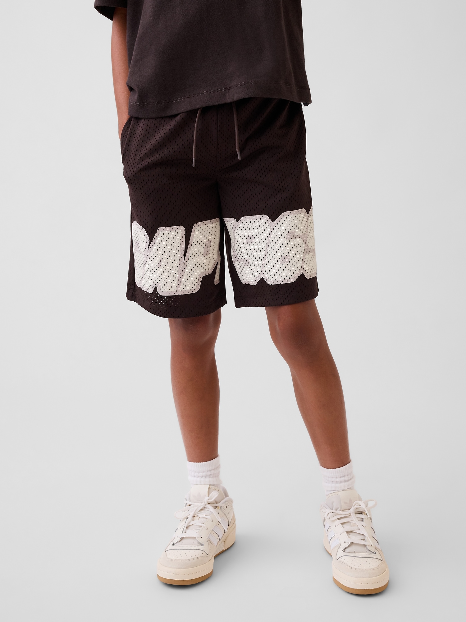 Детские шорты Gap Kids 8" Mesh Active Shorts — фото 3