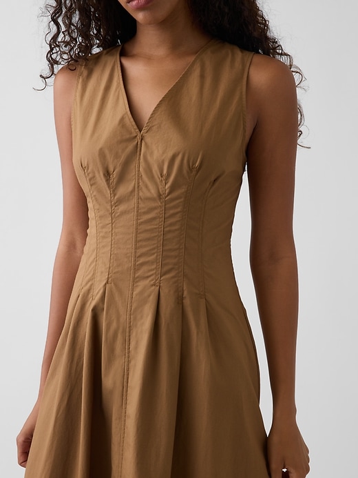 Image number 4 showing, Poplin V-Neck Cinched Maxi Dress