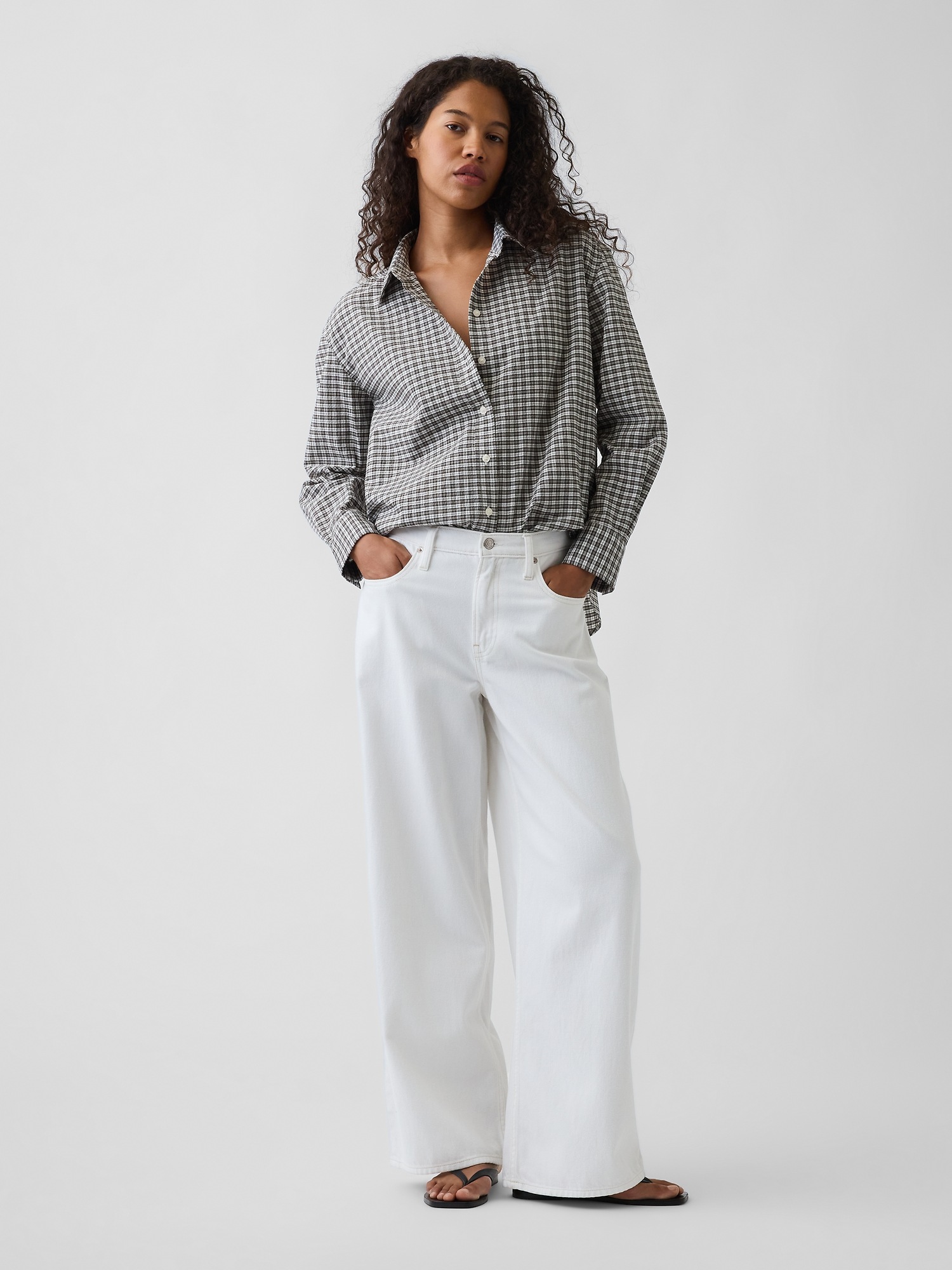 Женская рубашка Gap Seersucker Plaid Oversized Shirt, цвет: Зелёный в мелкую клетку — фото 2
