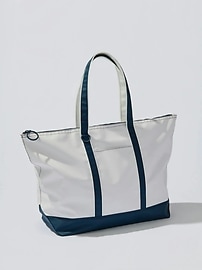 Image number 2 showing, Shiraleah Port Water Resistant Tote