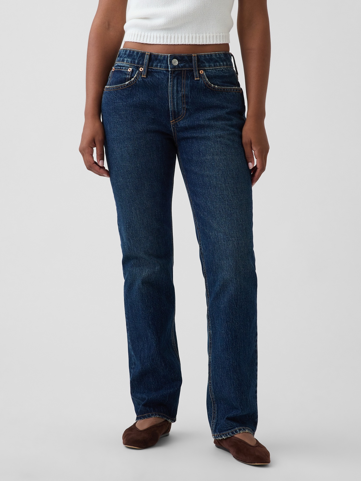 Женские джинсы Gap Curvy Mid Rise Relaxed Straight Jeans — фото 2