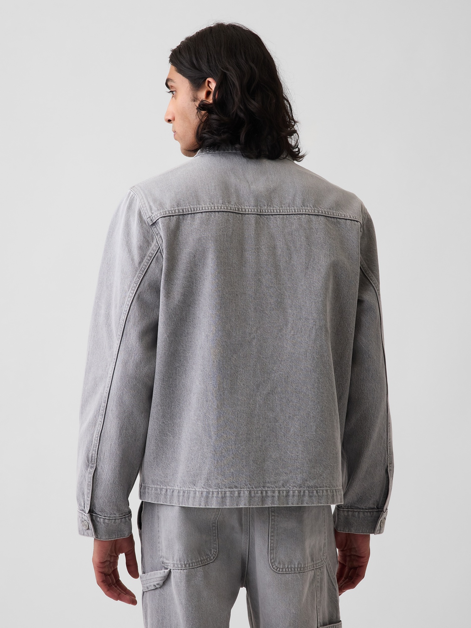 Мужская куртка Gap Denim Relaxed Utility Shirt Jacket, цвет: Серый небесно-голубой — фото 3