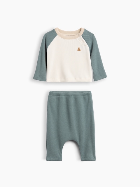 Baby Softspun Waffle Raglan Outfit Set