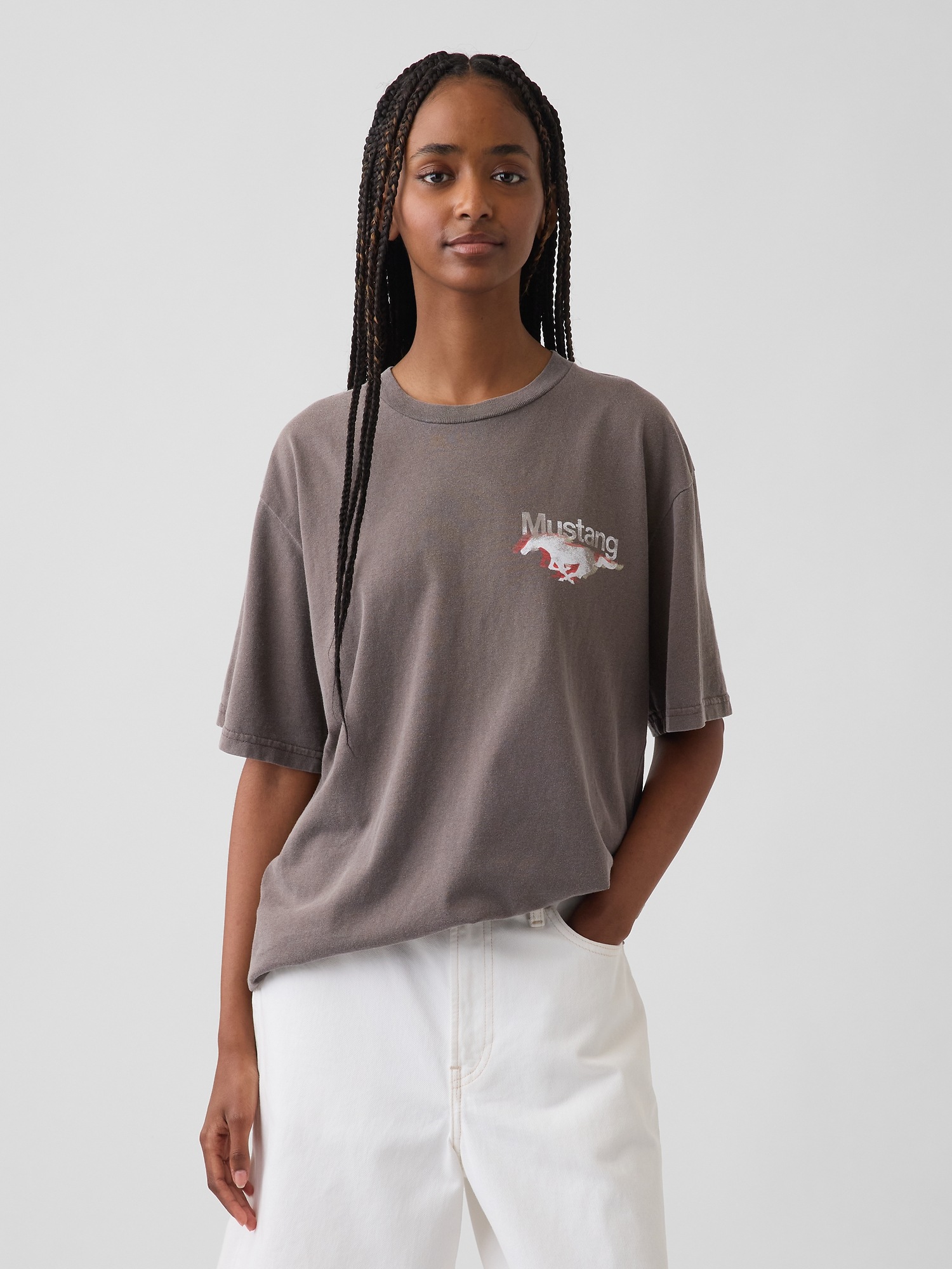 Мужские футболки Gap Ford Mustang Heavyweight Crop Graphic T-Shirt — фото 4