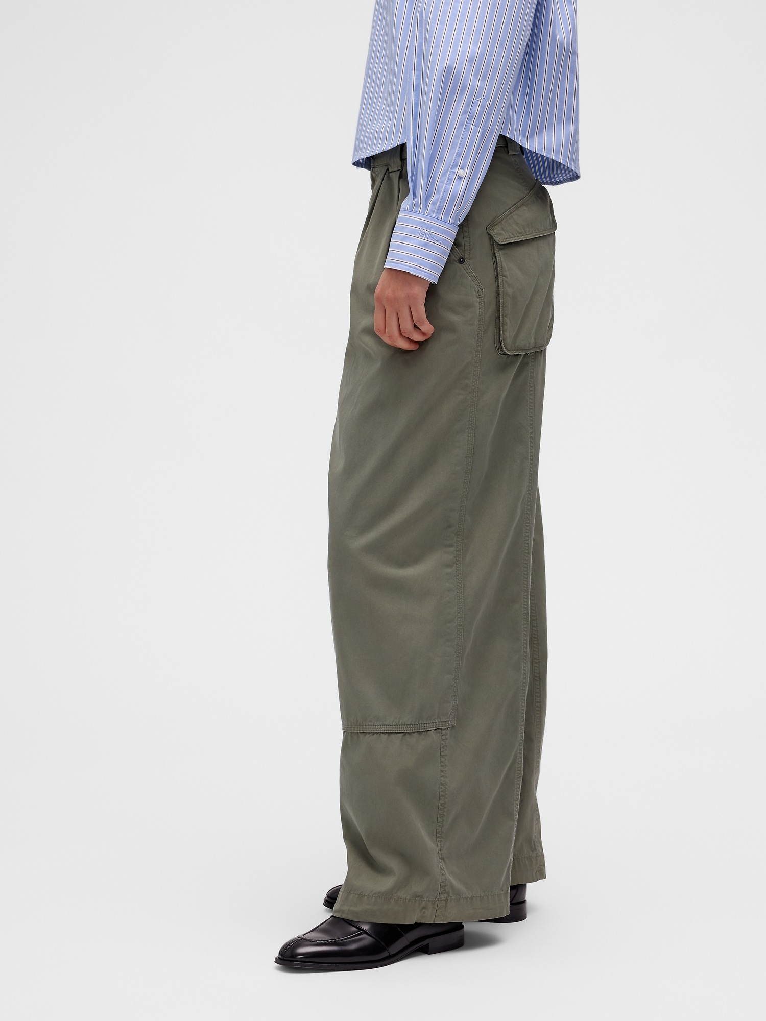 Женские брюки Gap GapStudio Pleated Parachute, цвет: Surplus Global — фото 3