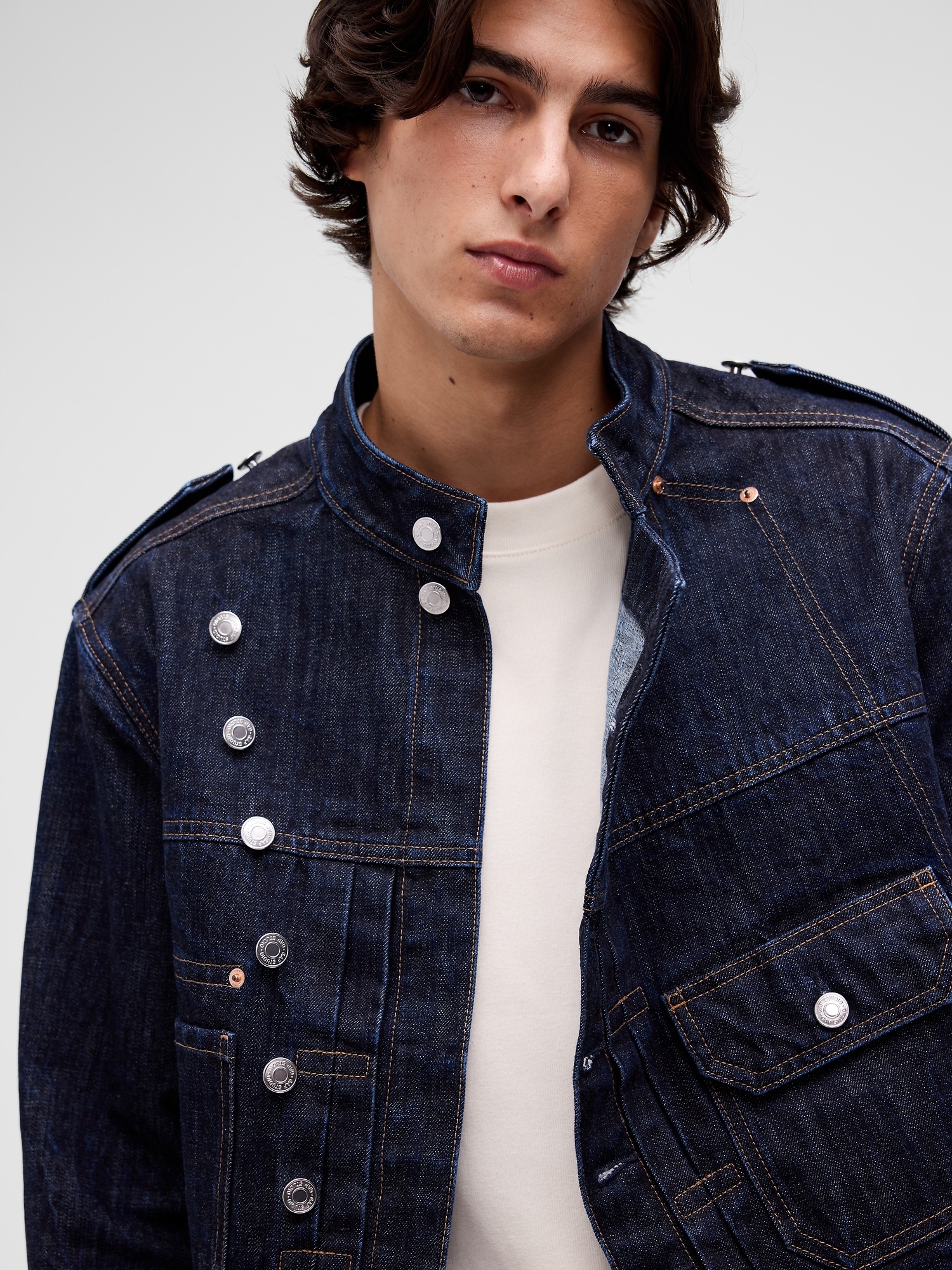 Мужская куртка Gap GapStudio Asymmetric Denim Jacket, цвет: Тёмная варка — фото 2