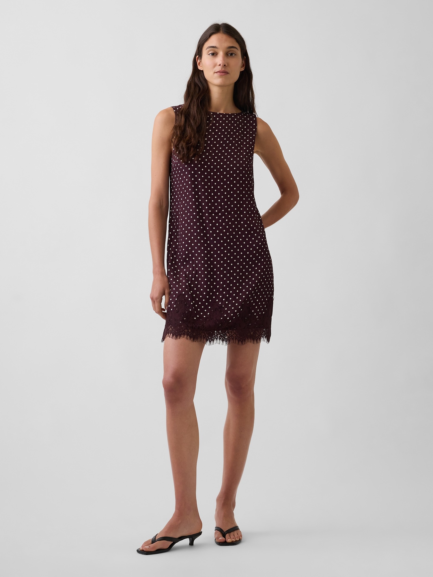 Женские платья Gap Lace-Hem Mini Shift Dress — фото 6
