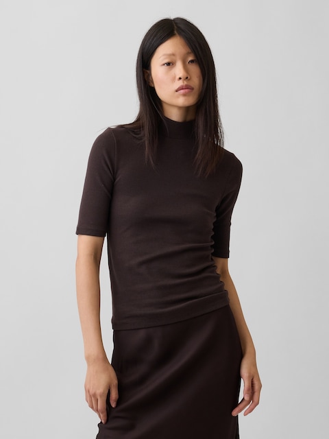 Modern Mockneck T-Shirt
