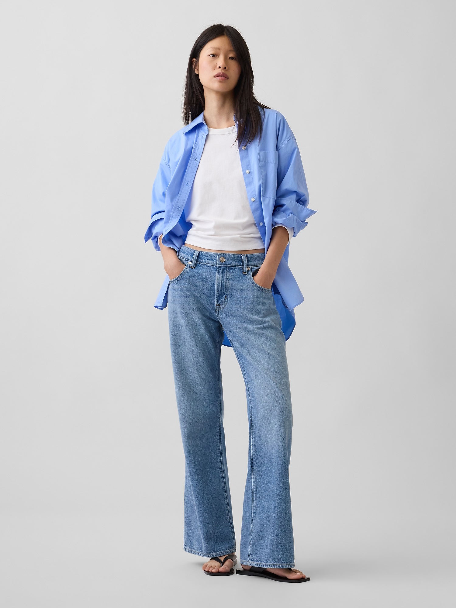 Женские джинсы Gap Low Rise UltraSoft Baggy Flare Jeans