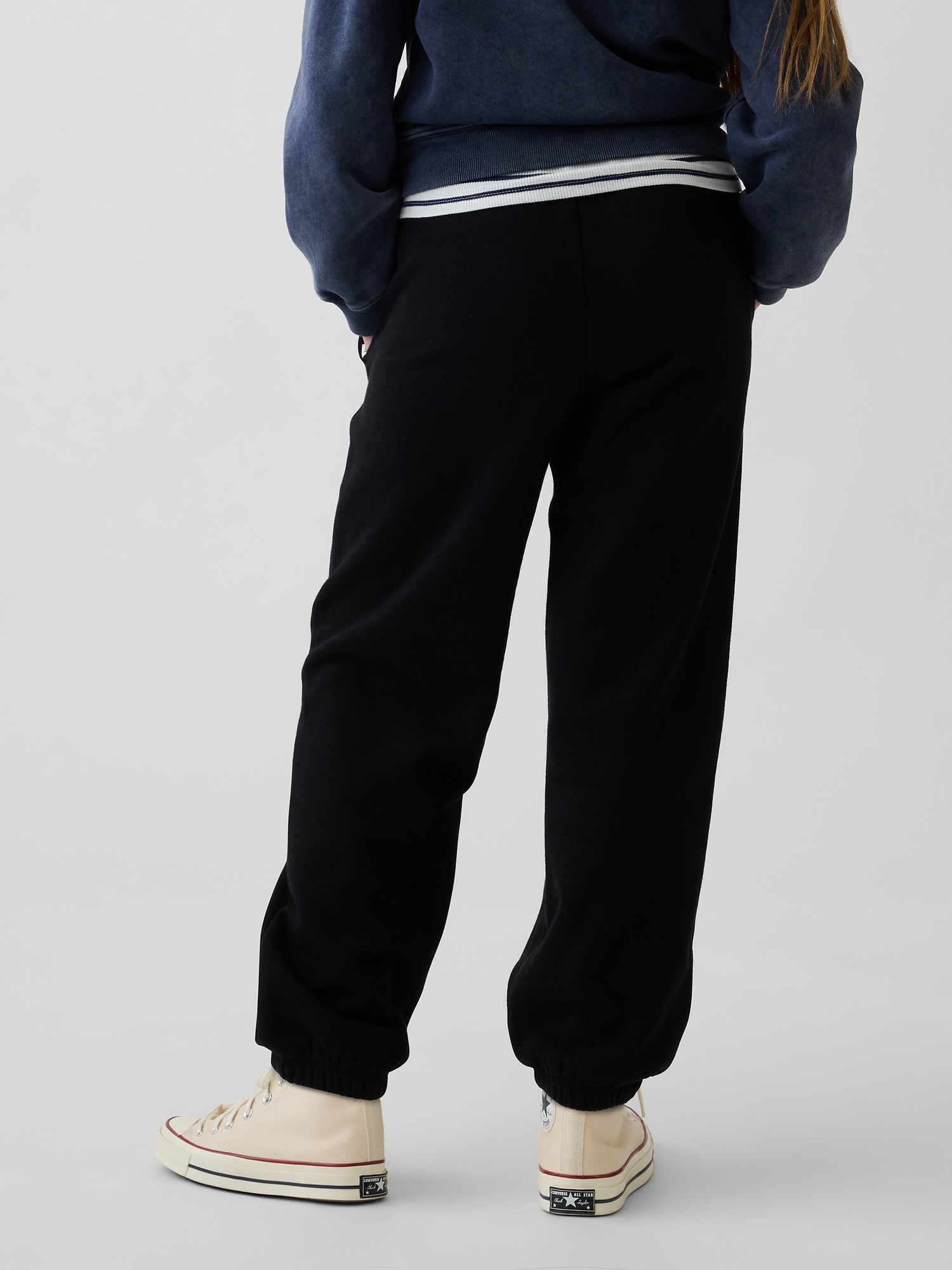 Детские джоггеры Gap VintageSoft свободного кроя — фото 4