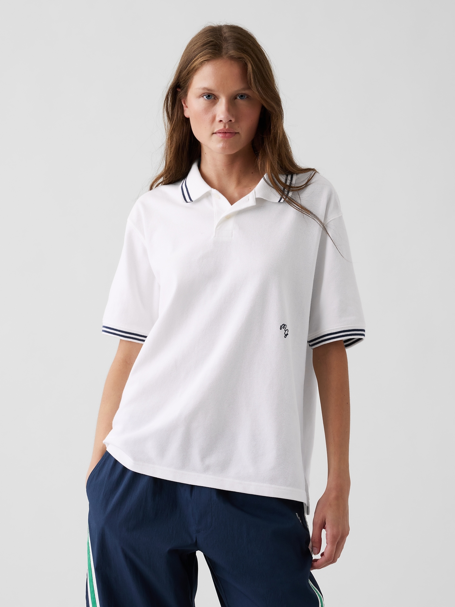 Женское поло Gap × Malbon Relaxed Polo Shirt, цвет: Молочный белый — фото 4