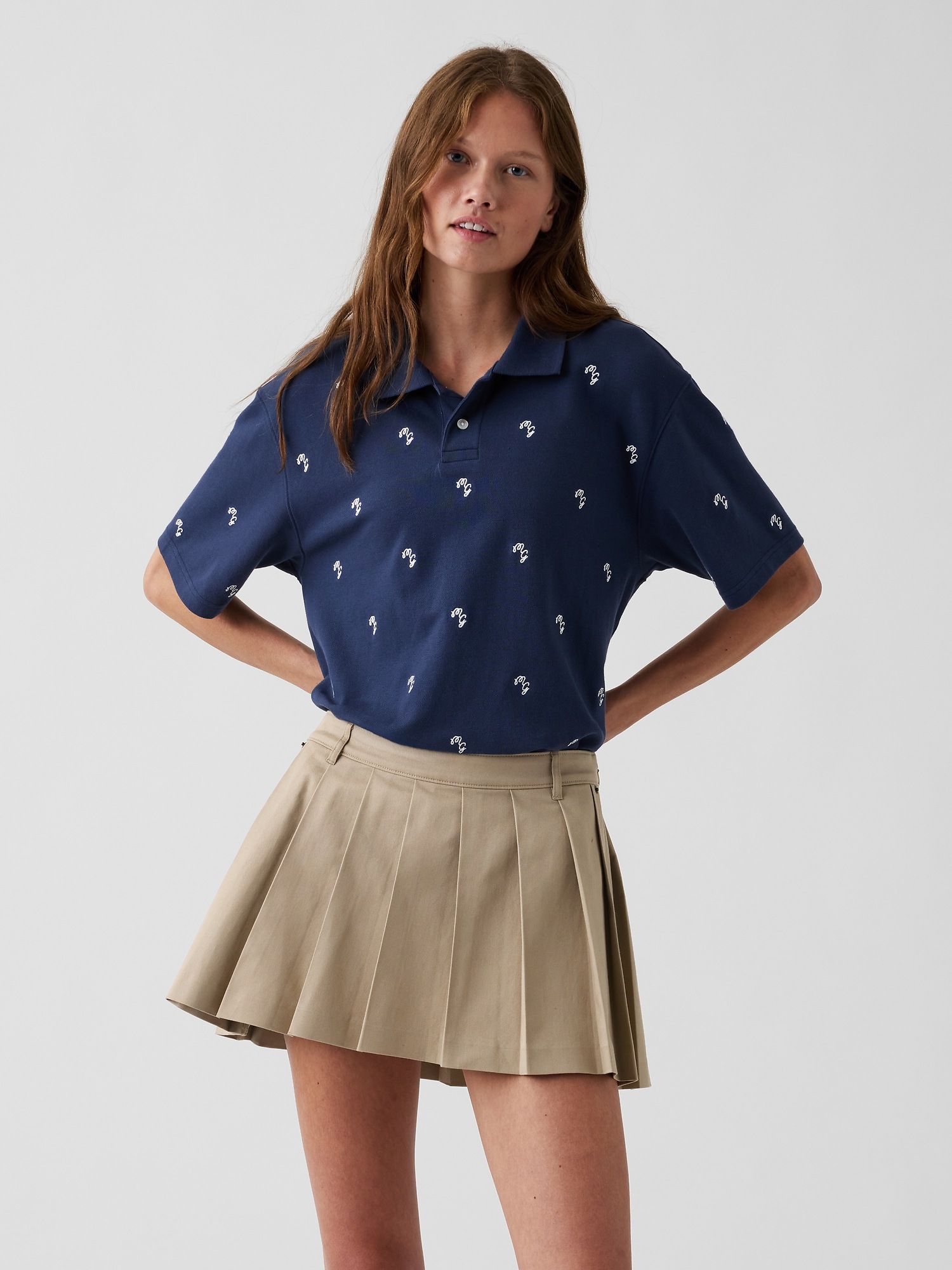 Женское поло Gap × Malbon Relaxed Logo Polo Shirt, цвет: Винтажный тёмно-синий — фото 4