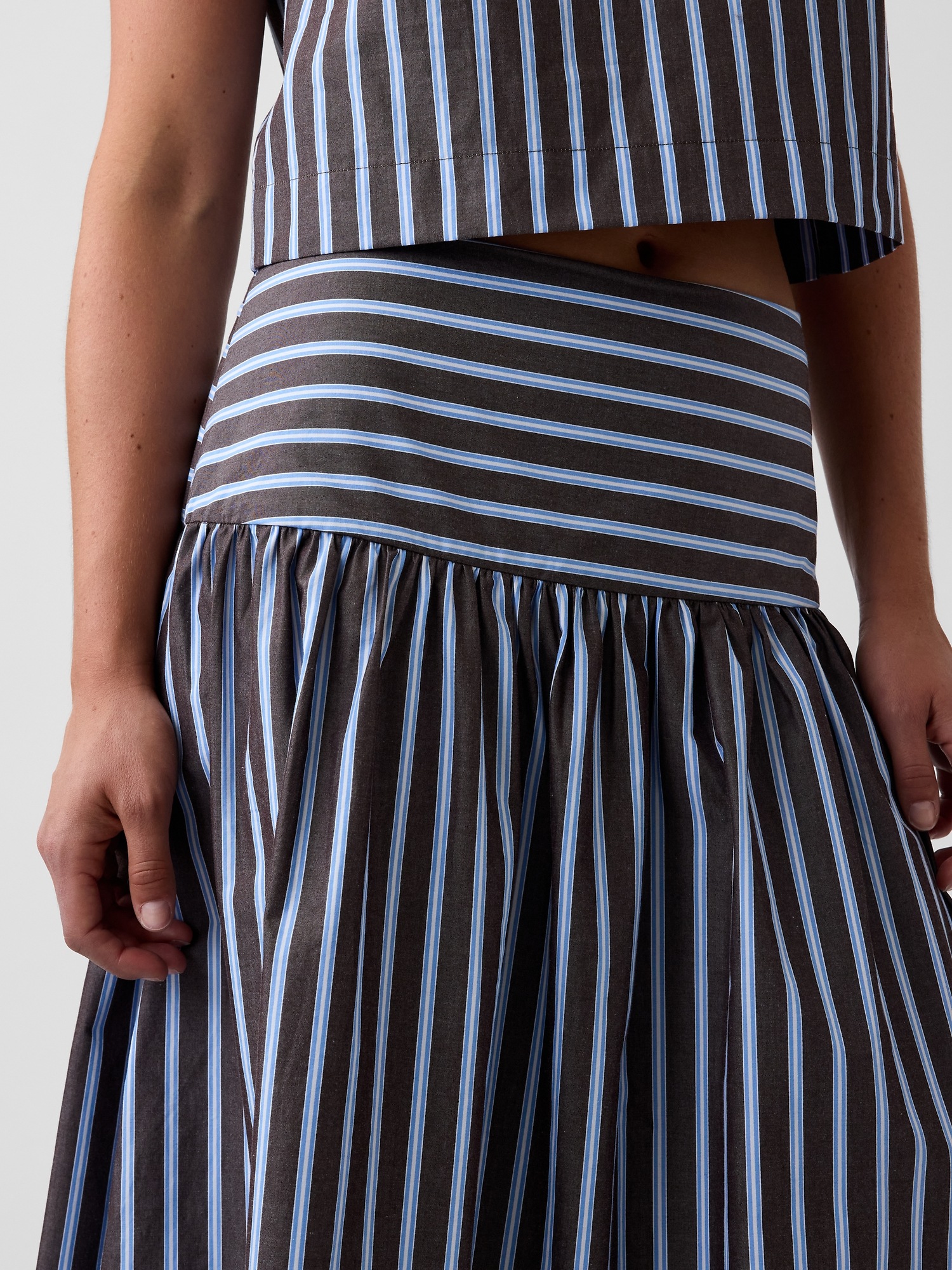 Женские юбки Gap Poplin Drop-Waist Maxi Skirt — фото 4