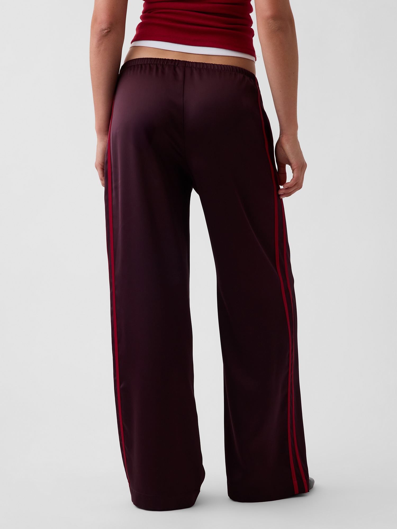 Женские брюки Gap Satin Easy Wide-Leg, цвет: Берёзовый коричневый — фото 4