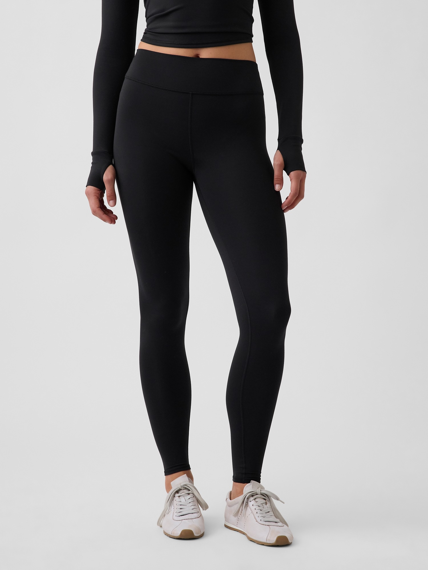 Женские леггинсы Gap GapFit Smooth High Rise, цвет: Чёрный — фото 2