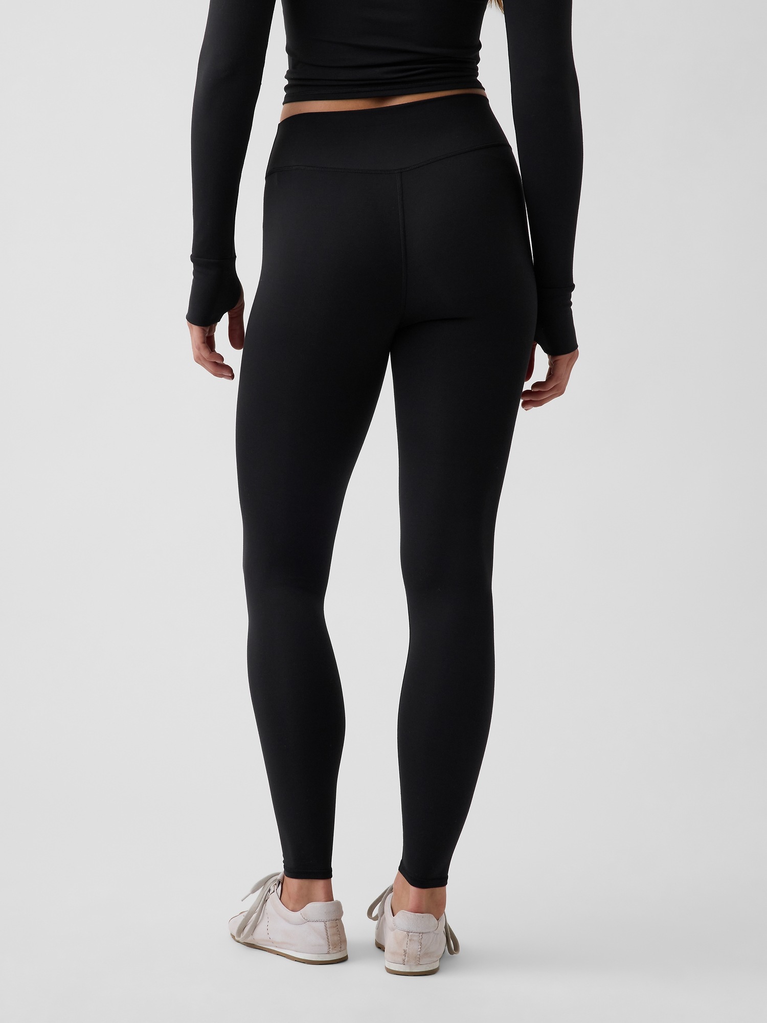 Женские леггинсы Gap GapFit Smooth High Rise, цвет: Чёрный — фото 4