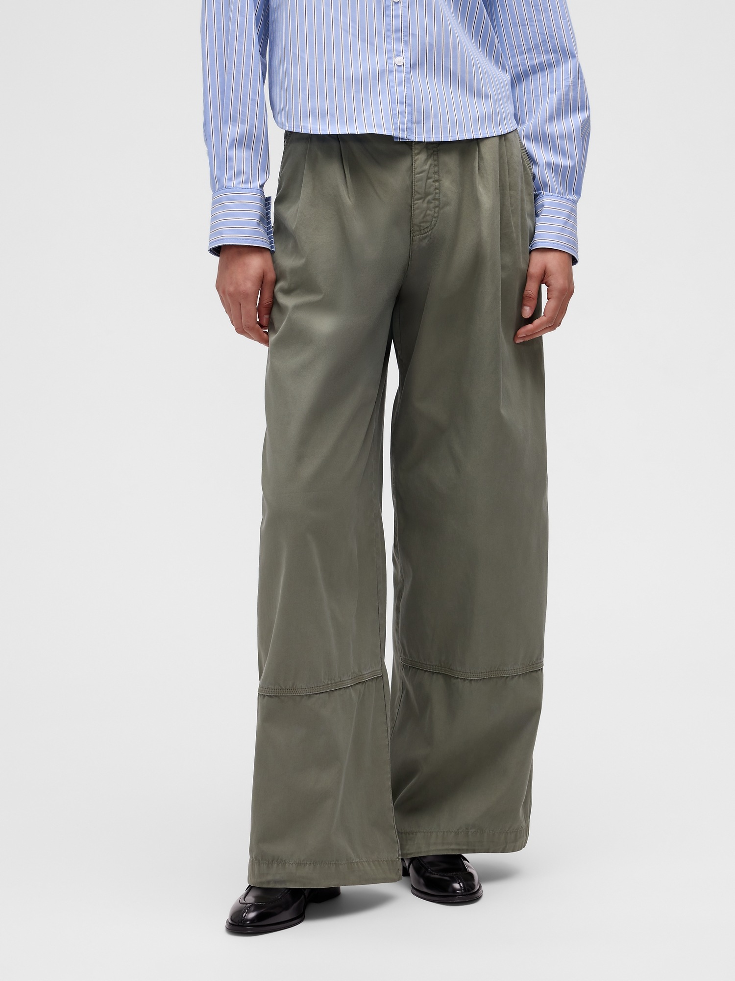 Женские брюки Gap GapStudio Pleated Parachute, цвет: Surplus Global — фото 2
