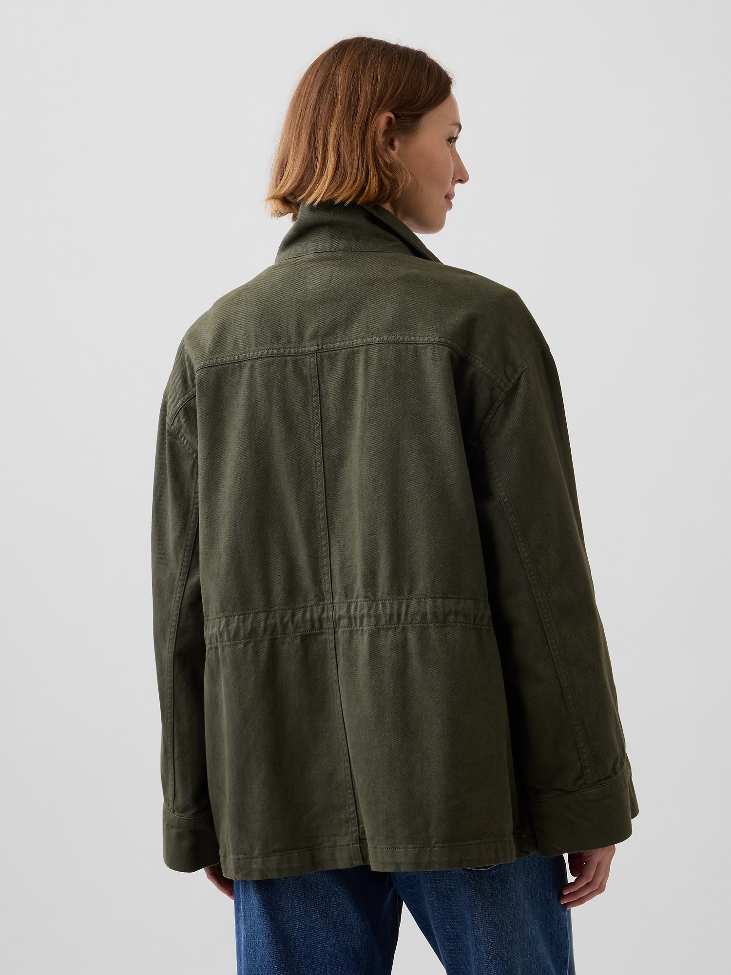 Женская куртка Gap Oversized Utility Swing, цвет: Чёрный мох зелёный — фото 3