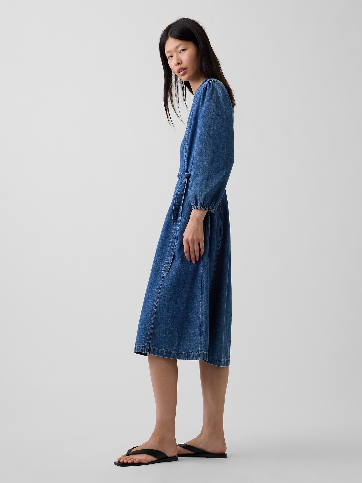 Женские платья Gap Denim Tie-Belt Midi Dress — фото 3