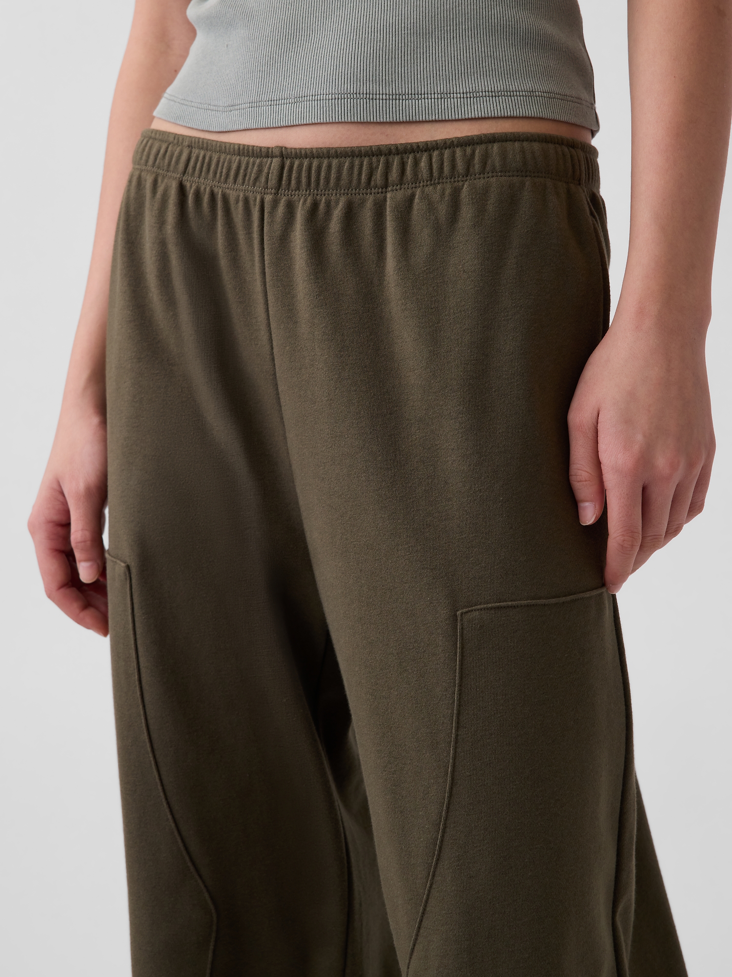 Женские брюки Gap VintageSoft Terry Double-Knee Sweatpants, цвет: Зелёный — фото 5