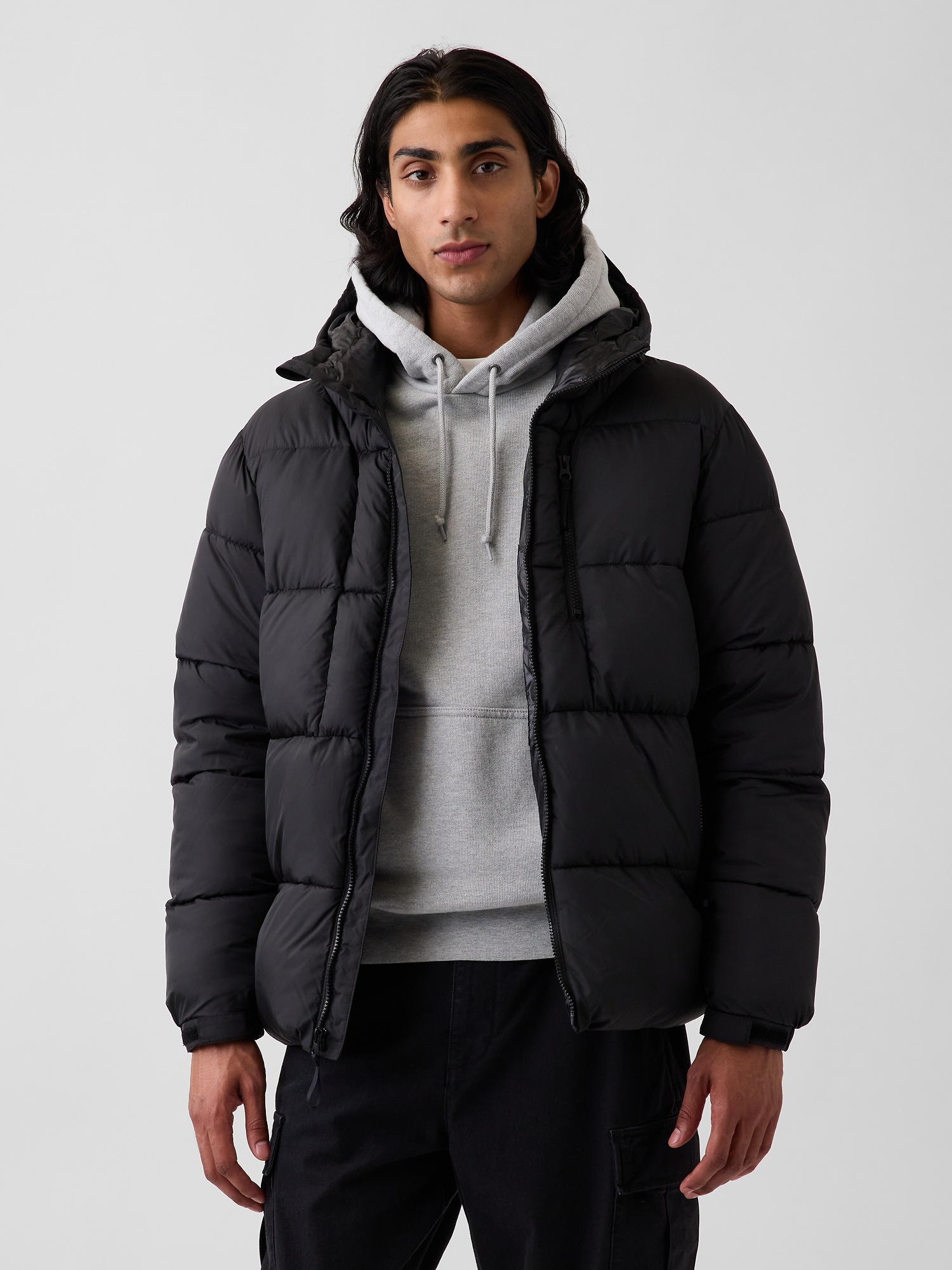Мужская куртка Gap Recycled Heavyweight Puffer, цвет: Чёрный