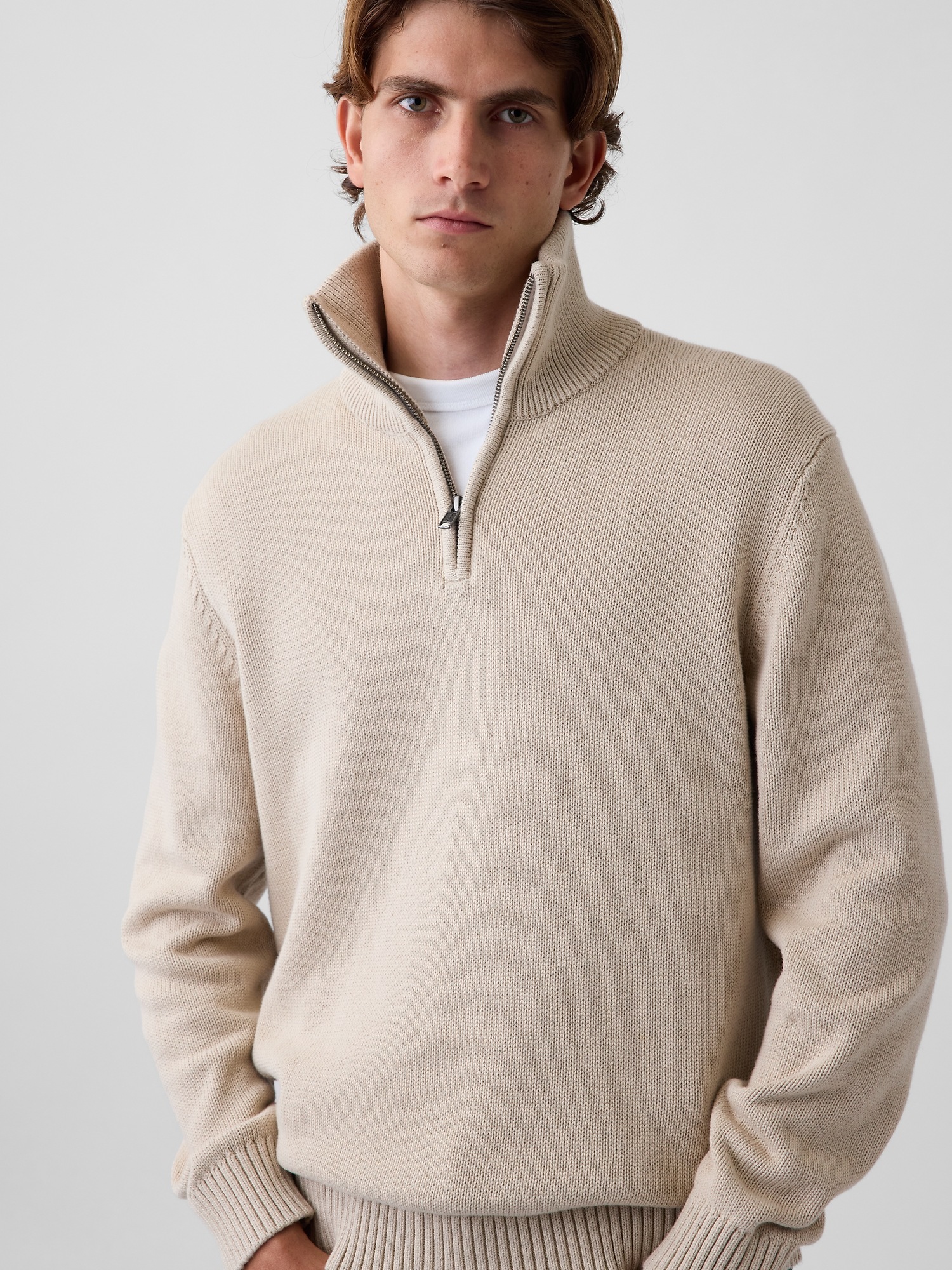 Мужской свитер Gap Relaxed Quarter-Zip, цвет: Бежевый — фото 4