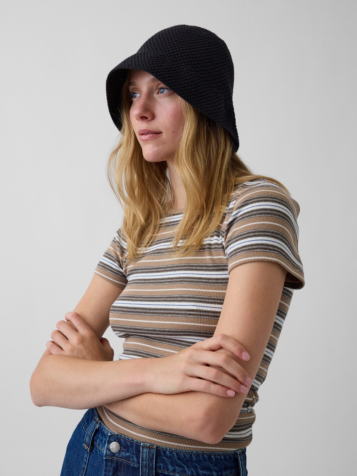 Женская панама Gap Knit Bucket Hat, цвет: Чёрный — фото 2