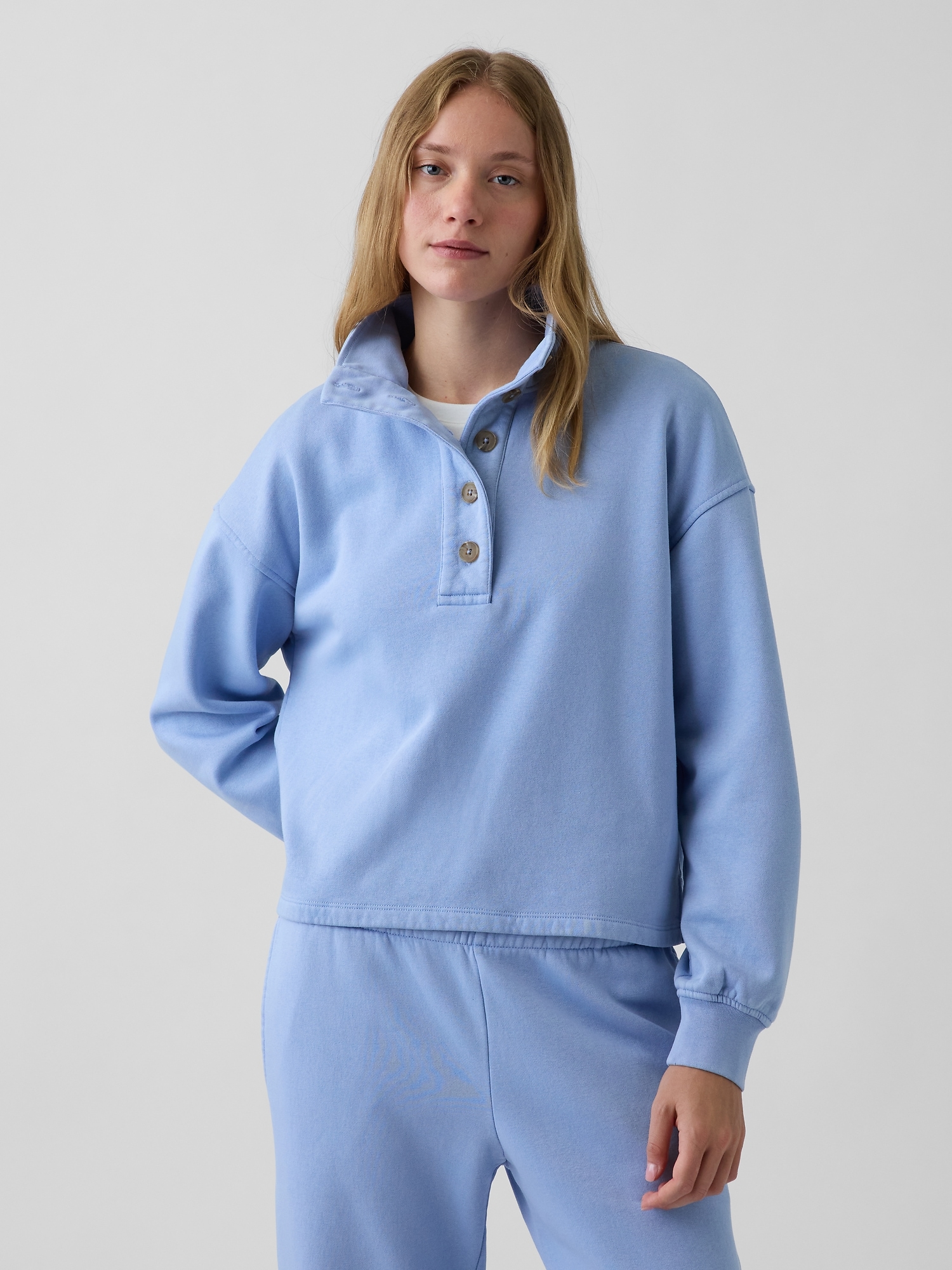 Женский свитер Gap VintageSoft Oversized Henley Pullover, цвет: Синий — фото 6