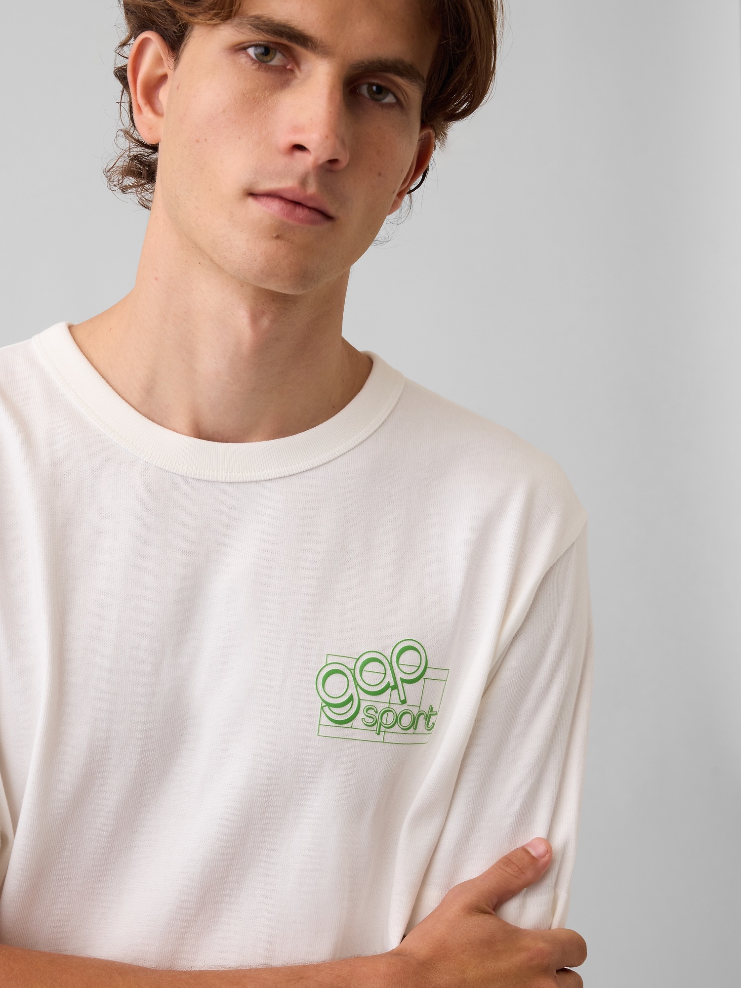 Мужские футболки Gap Heavyweight Relaxed Sport Logo T-Shirt — фото 4