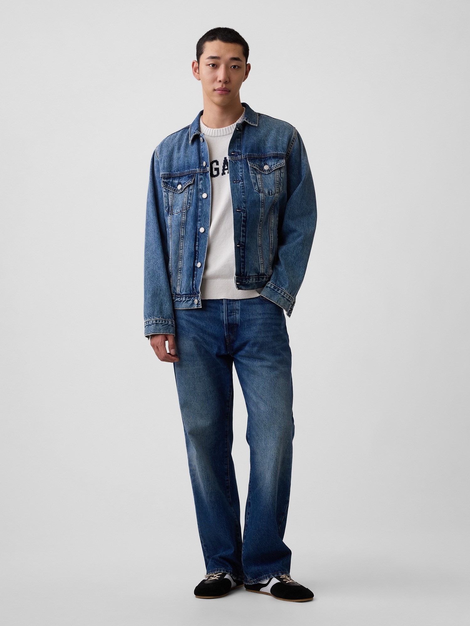 Мужской свитер Gap CashSoft Relaxed Logo, цвет: Серый — фото 2