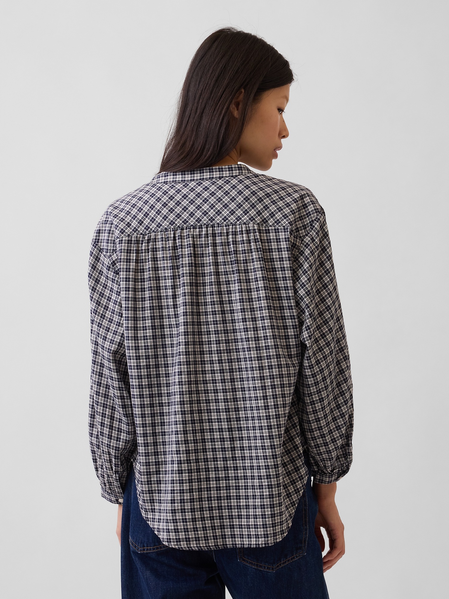 Женская рубашка Gap Relaxed Button-Front, цвет: Тёмно-синий клетчатый — фото 3