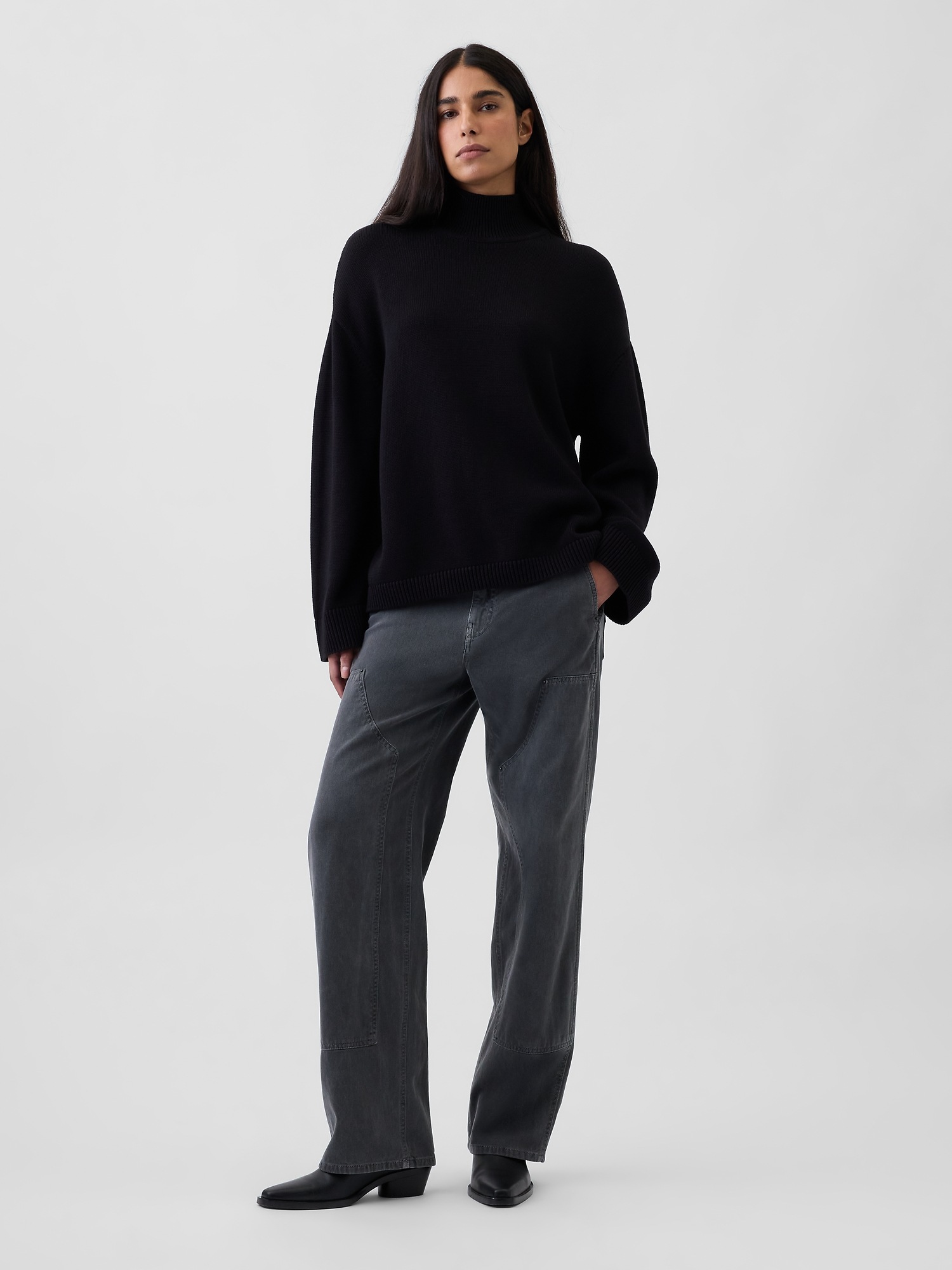 Женский свитер Gap 100% Cotton Oversized Mockneck, цвет: Чёрный — фото 2
