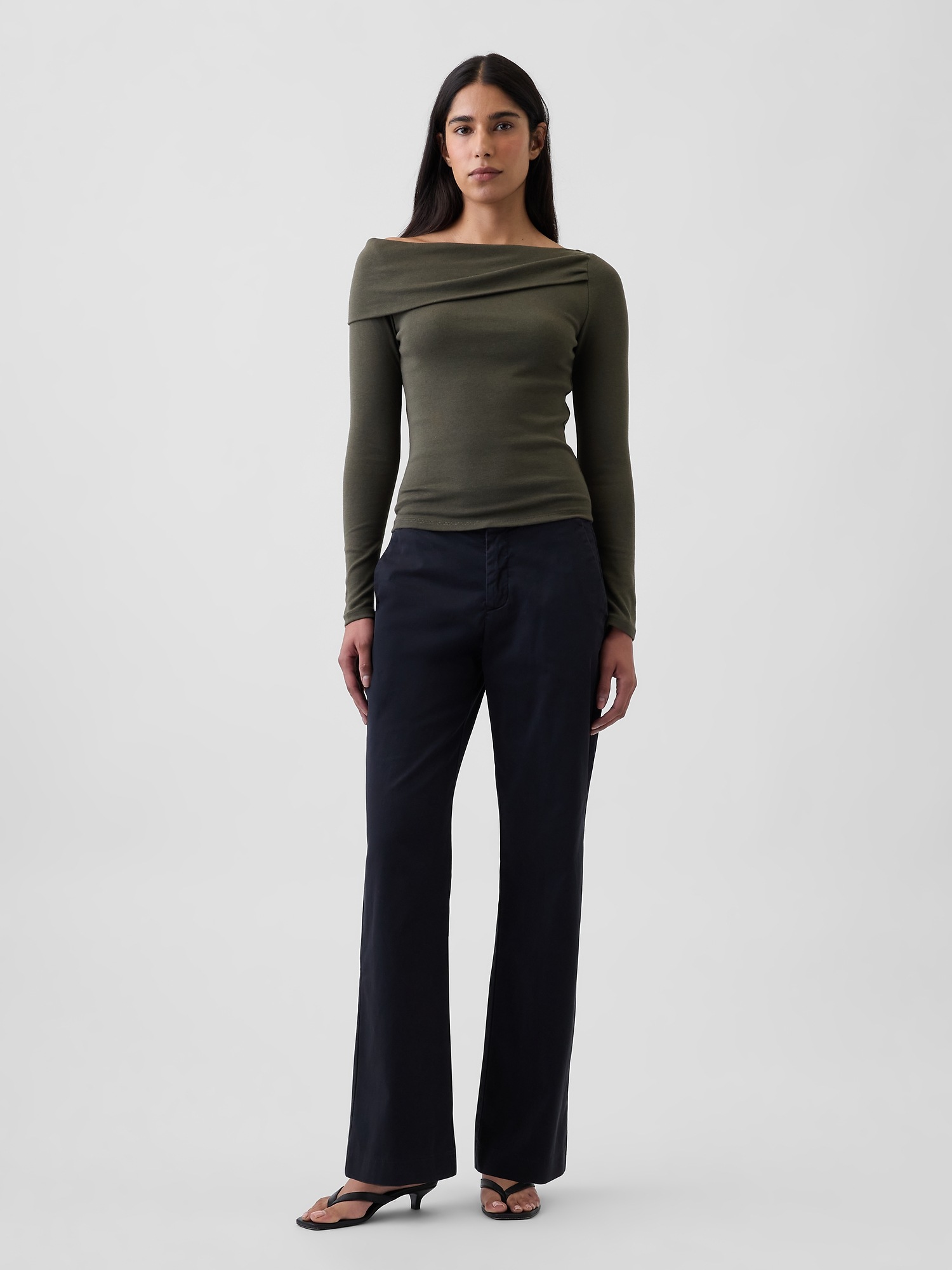 Женская футболка Gap Modern Asymmetrical, цвет: Зелёный — фото 2